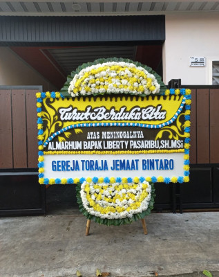 Papan Bunga Duka di Malalayang